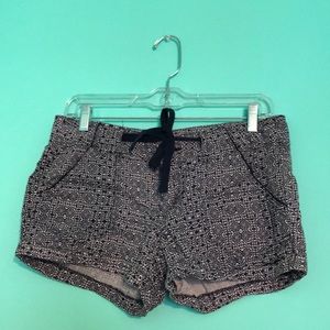Shorts with design